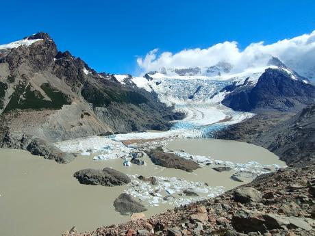 Ledovcový splaz a jezero v NP Los Glaciares