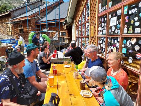 Zasloužená pauza a občerstvení během přechodu v NP Torres del Paine 