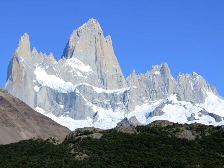 Legendární vrchol Fitz Roy nese název po kapitánovi slavné lodi Beagle