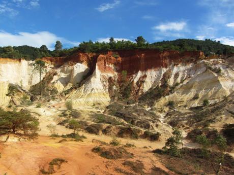 V provensálském Coloradu spatříte všechny odstíny okru