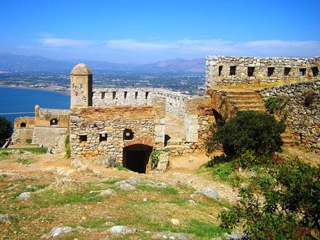 Pevnost Palamidi postavili Benátčané na skále nad městečkem Náfplio