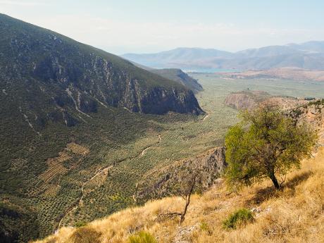 Údolí Pleistos nedaleko starověkých Delf