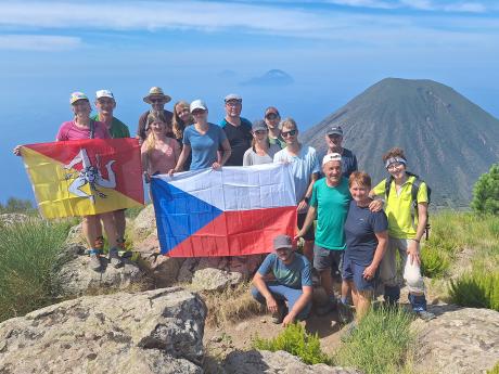 Po výstupu na Monte Fossa delle Felci, nejvyšší horu Liparských ostrovů