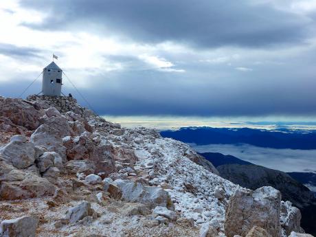 Aljažev stolp – úkryt na vrcholu Triglavu