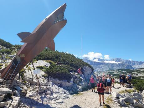 Dachsteinský žralok je nejnovější atrakcí turistické stezky v okolí Krippensteinu