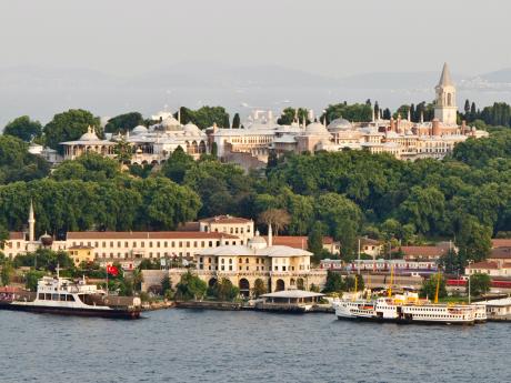 Palác Topkapi je jednou z hlavních turistických atrakcí Istanbulu